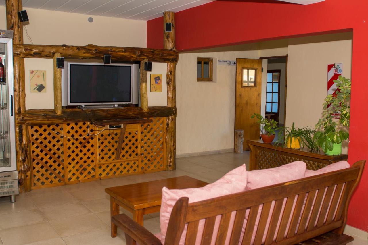 Hostel Pioneros Del Valle Ель-Чальтен Екстер'єр фото