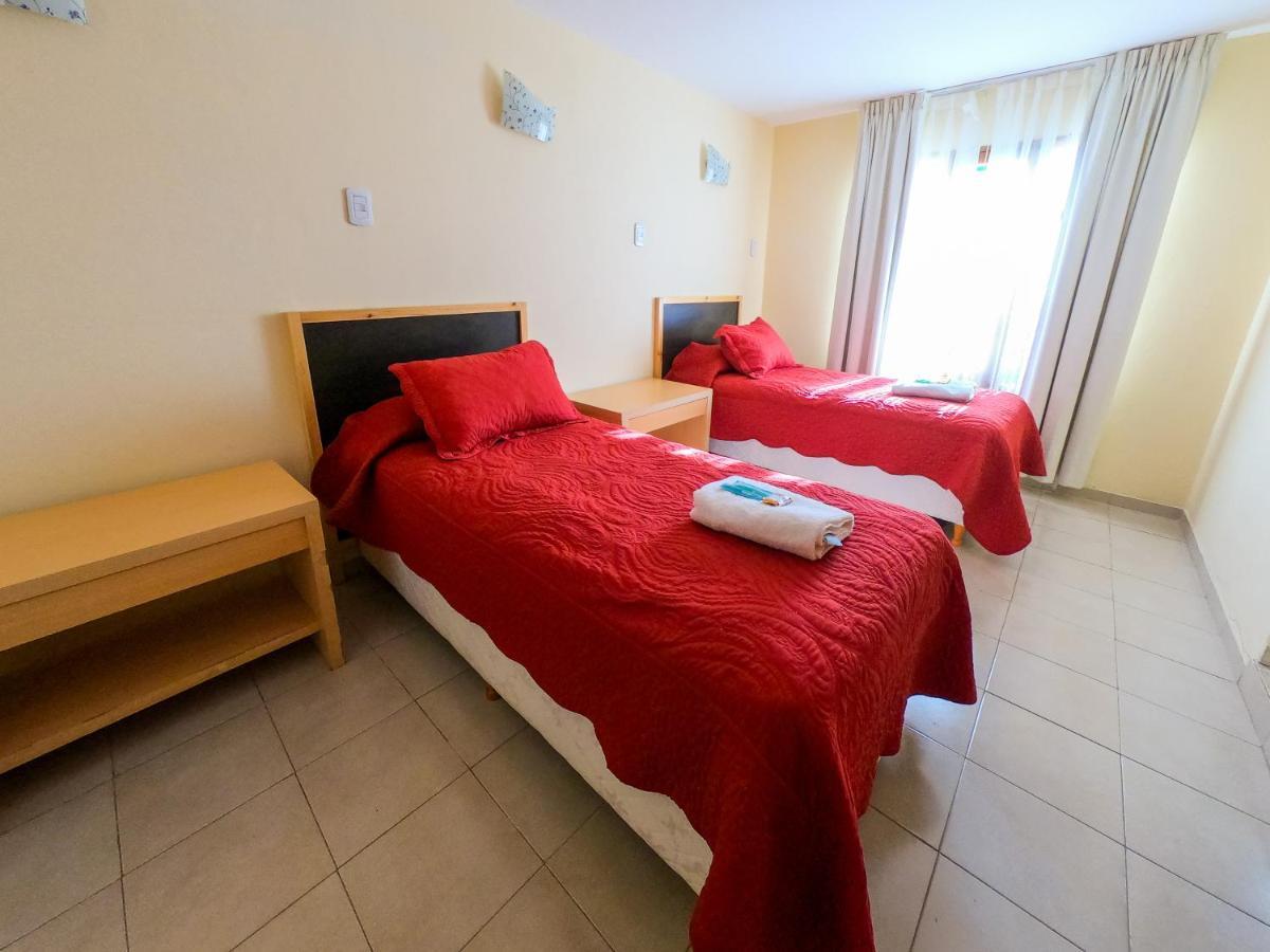 Hostel Pioneros Del Valle Ель-Чальтен Екстер'єр фото