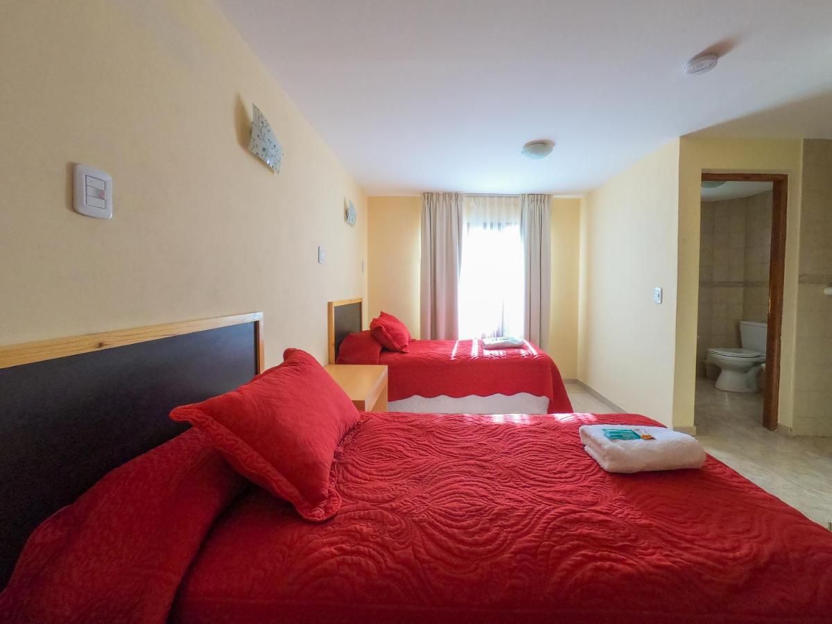 Hostel Pioneros Del Valle Ель-Чальтен Екстер'єр фото